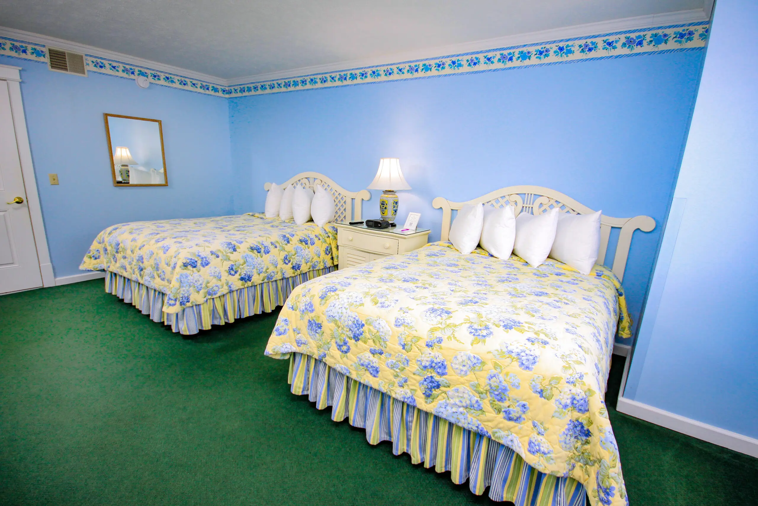 D05_room403_LT